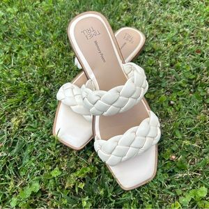 Time & Tru Women’s Braided Strap Sandals